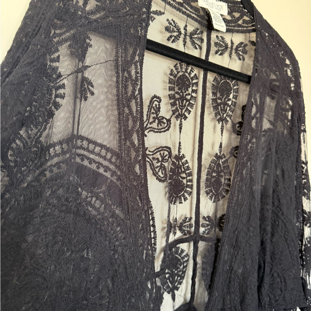 Rachel Zoe Black Crop Lace Kimono Cardigan with Tie in One Size - Picture 4 of 9